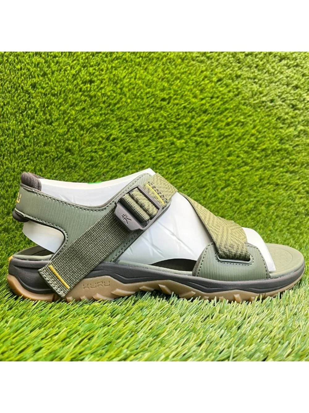 Kuru Current Mens Size 12 Olive Green Gum Beach Walking Outdoor Strappy Sandals